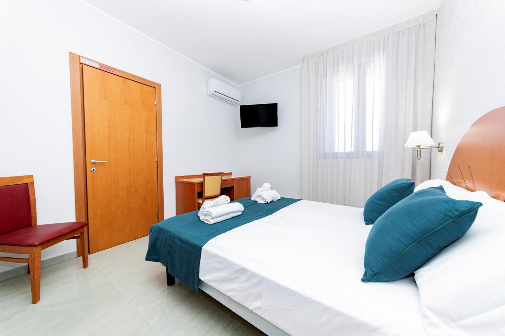 Hotel Alba Torre Lapillo Buitenkant foto