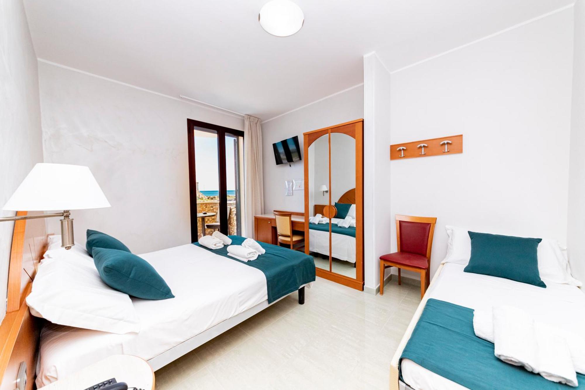 Hotel Alba Torre Lapillo Buitenkant foto