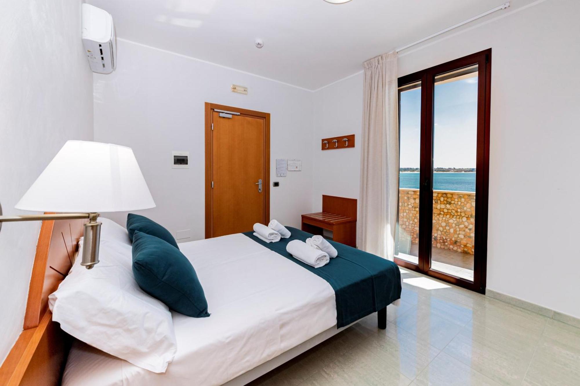 Hotel Alba Torre Lapillo Buitenkant foto