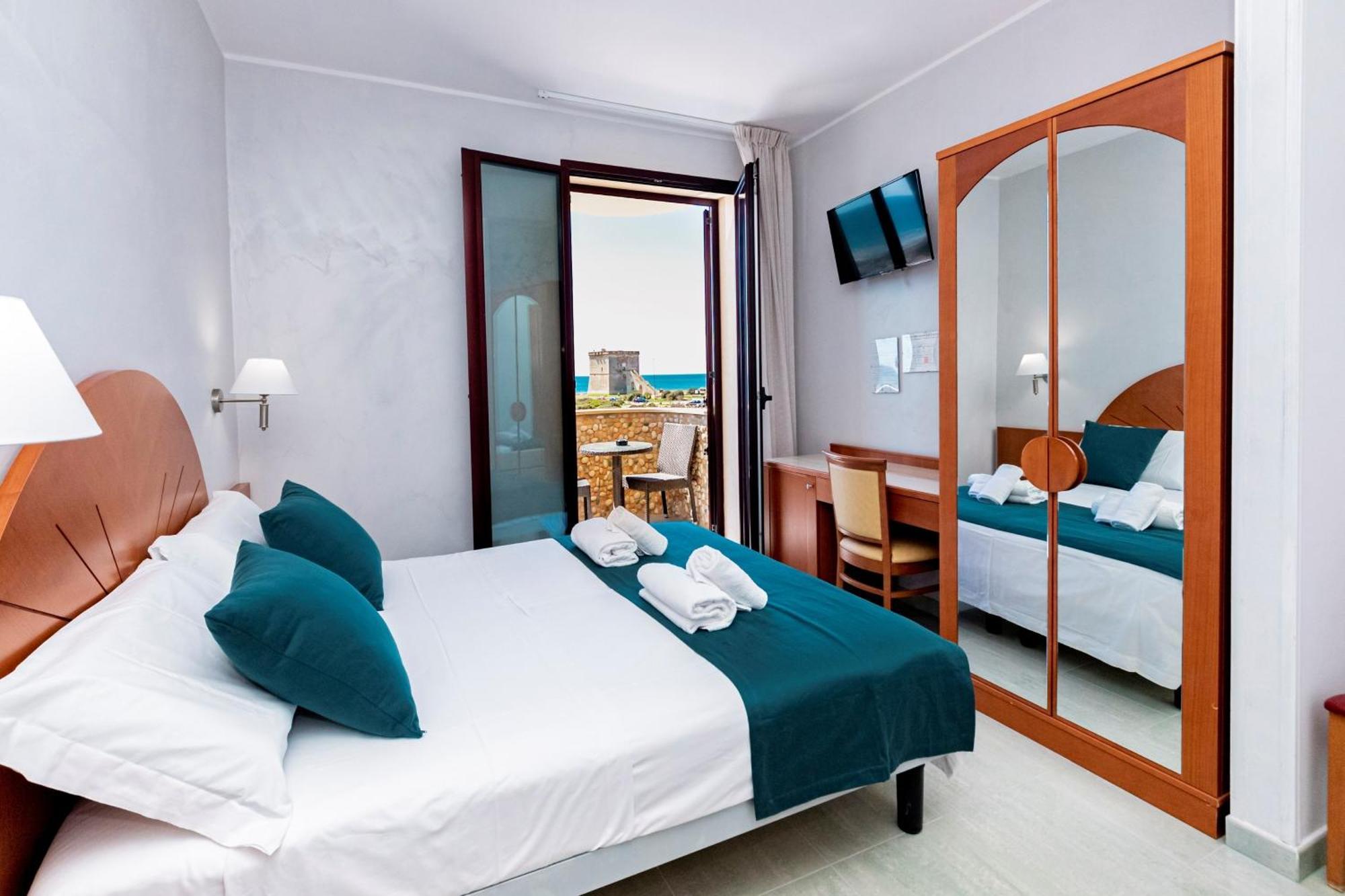 Hotel Alba Torre Lapillo Buitenkant foto