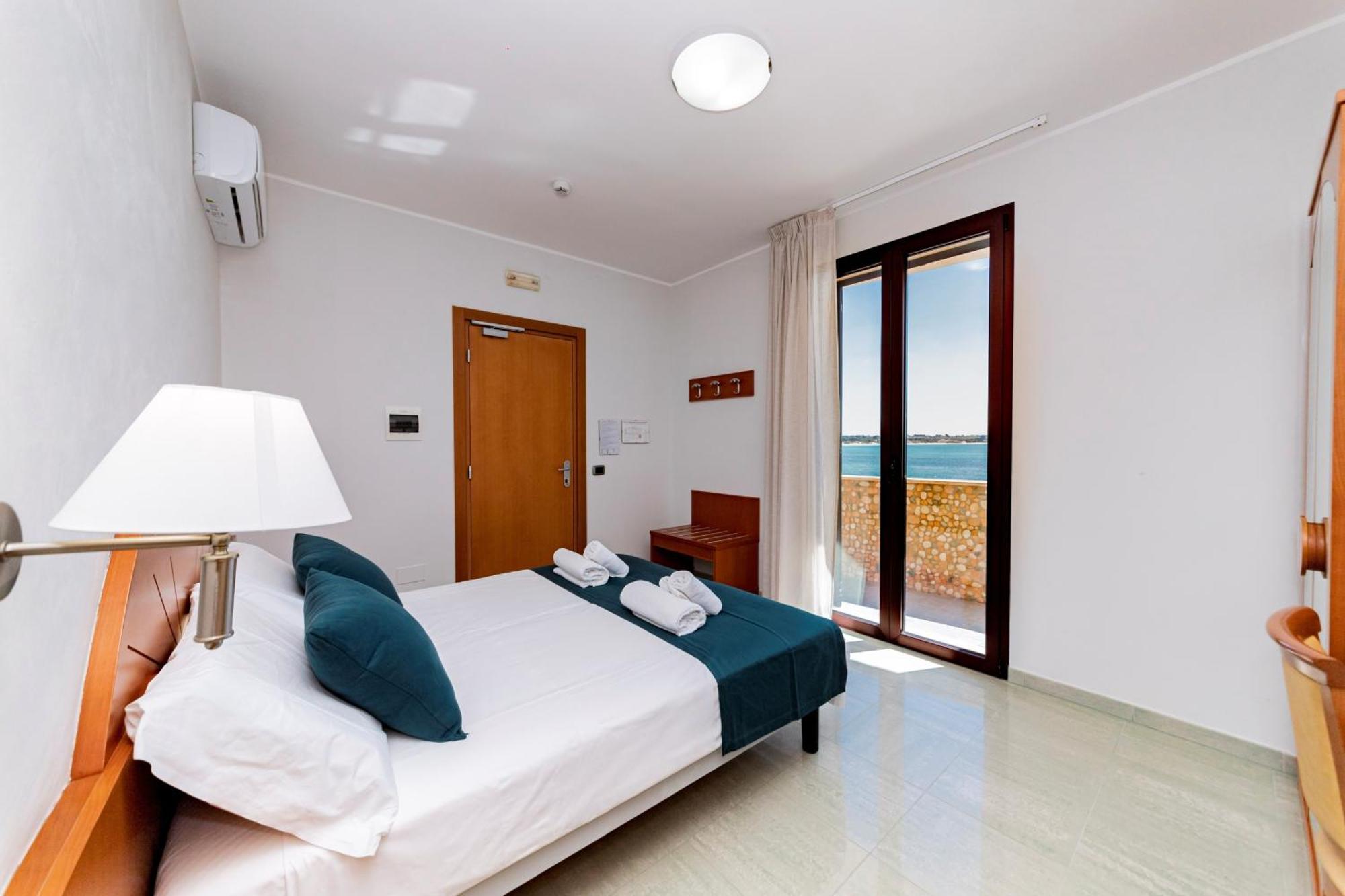 Hotel Alba Torre Lapillo Buitenkant foto