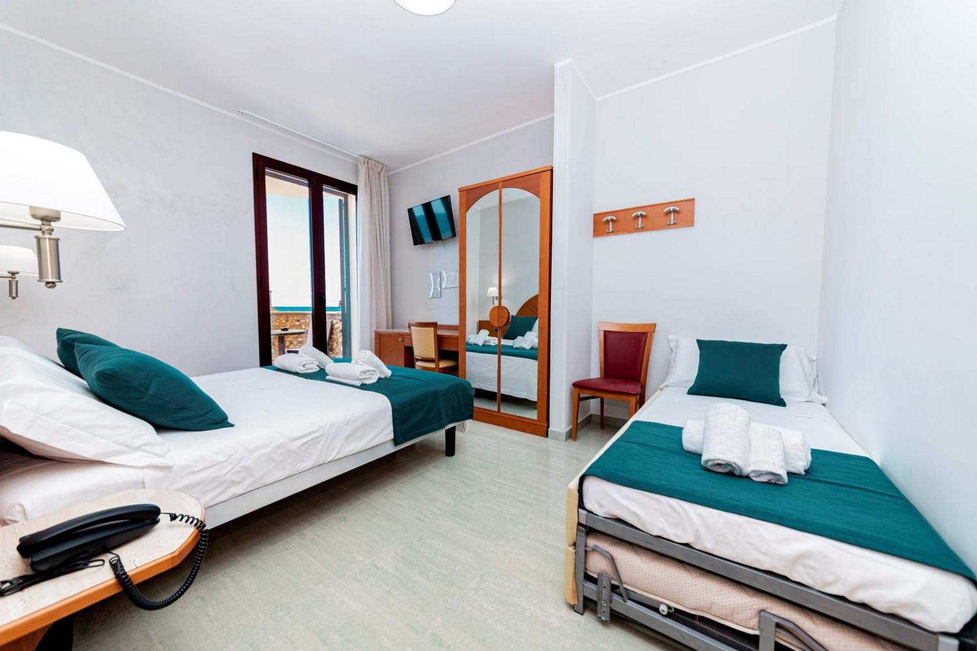 Hotel Alba Torre Lapillo Buitenkant foto