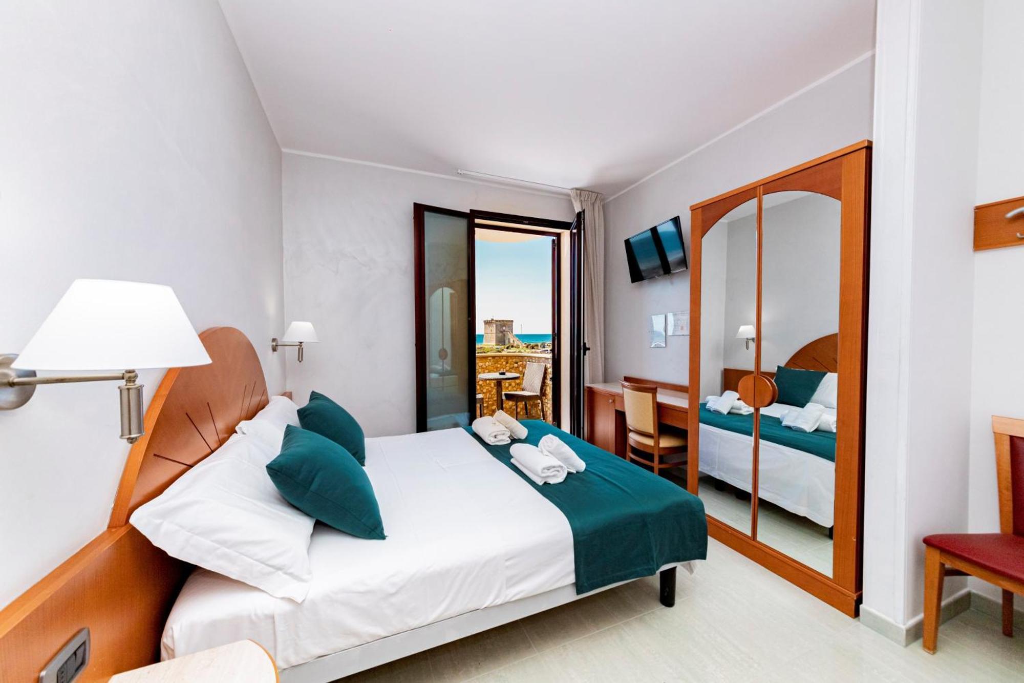 Hotel Alba Torre Lapillo Buitenkant foto