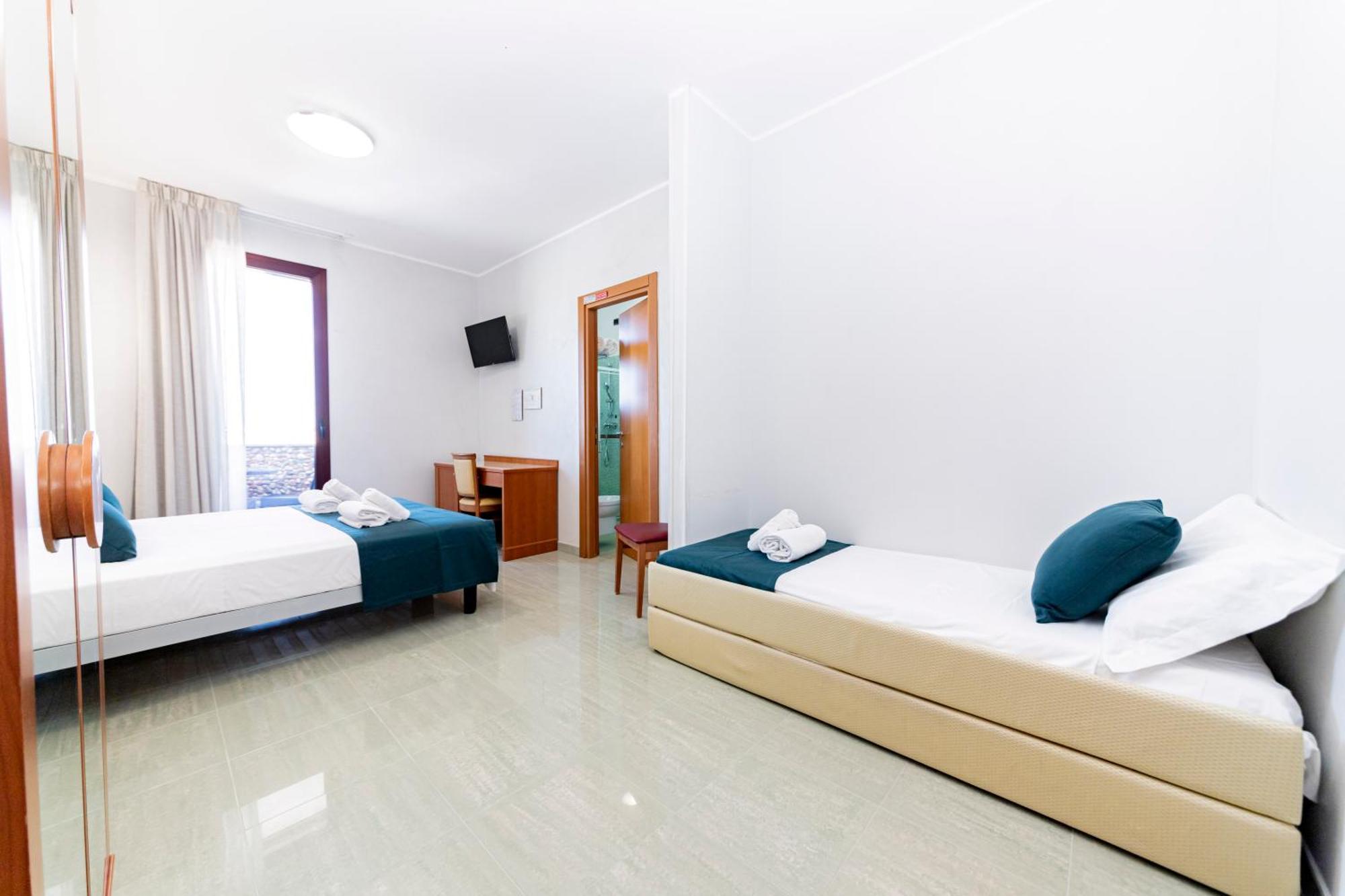 Hotel Alba Torre Lapillo Buitenkant foto
