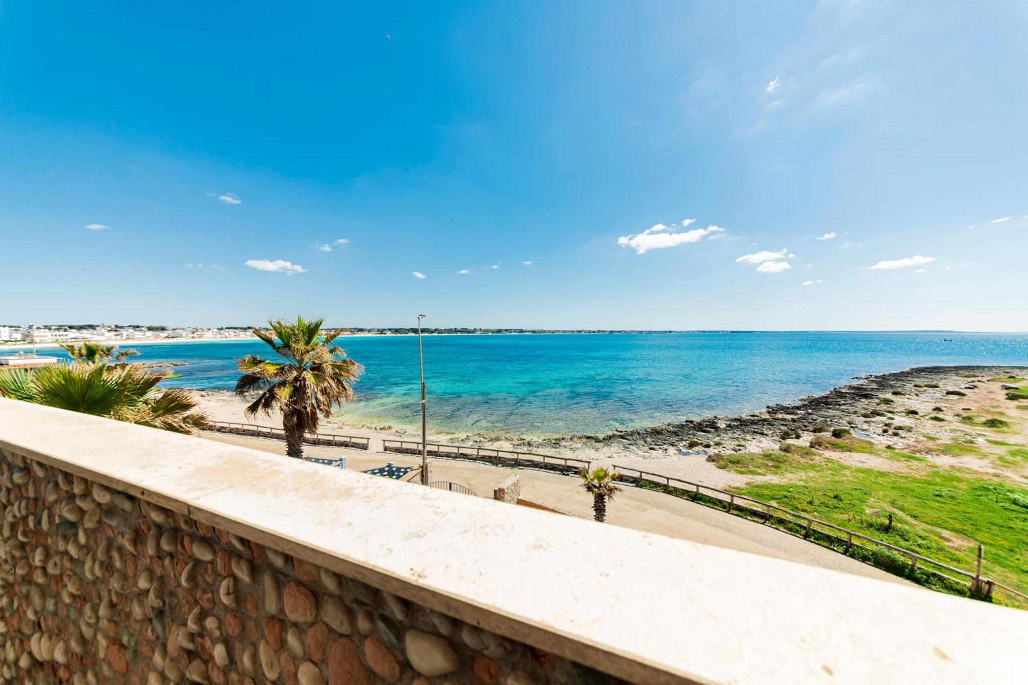 Hotel Alba Torre Lapillo Buitenkant foto