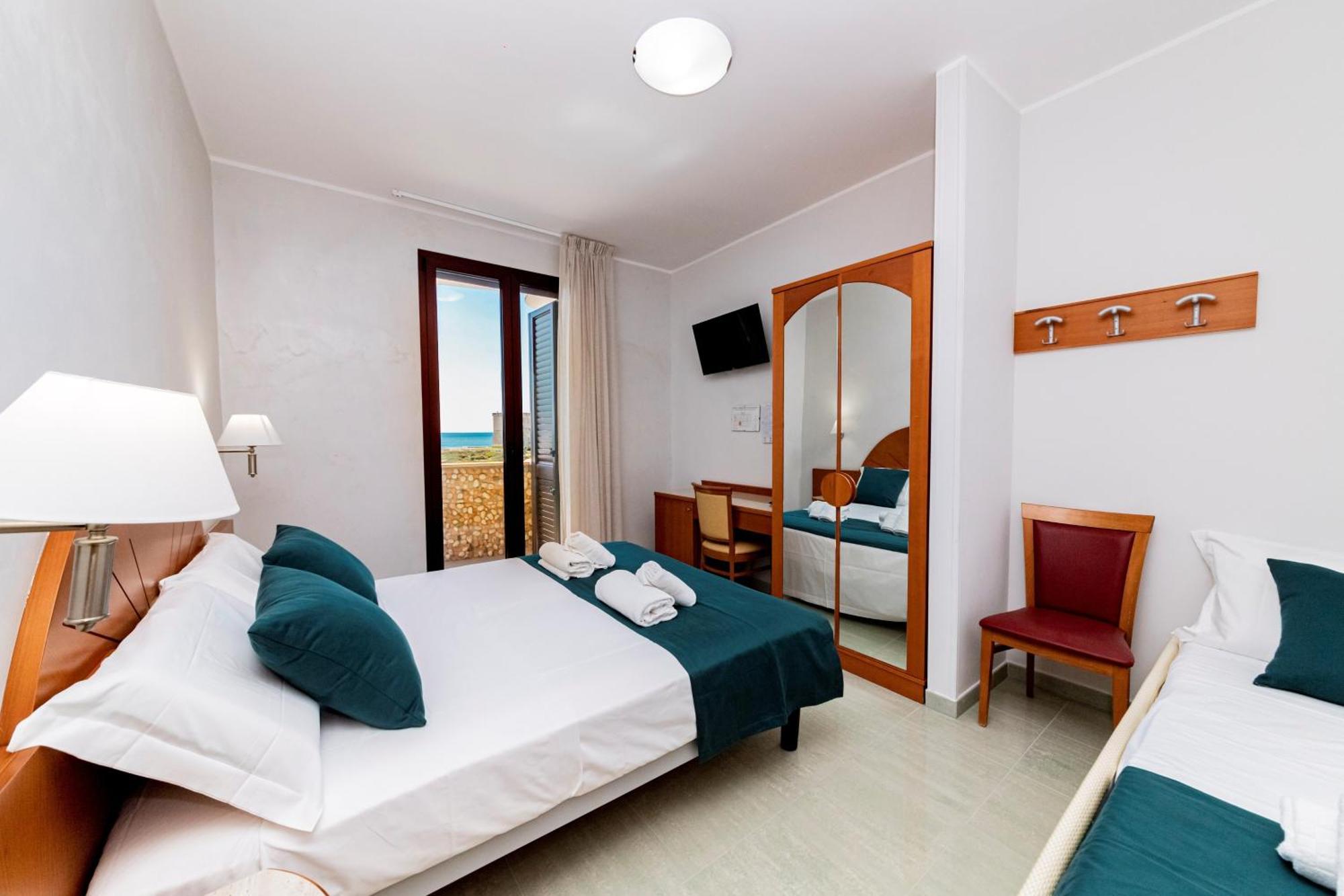 Hotel Alba Torre Lapillo Buitenkant foto