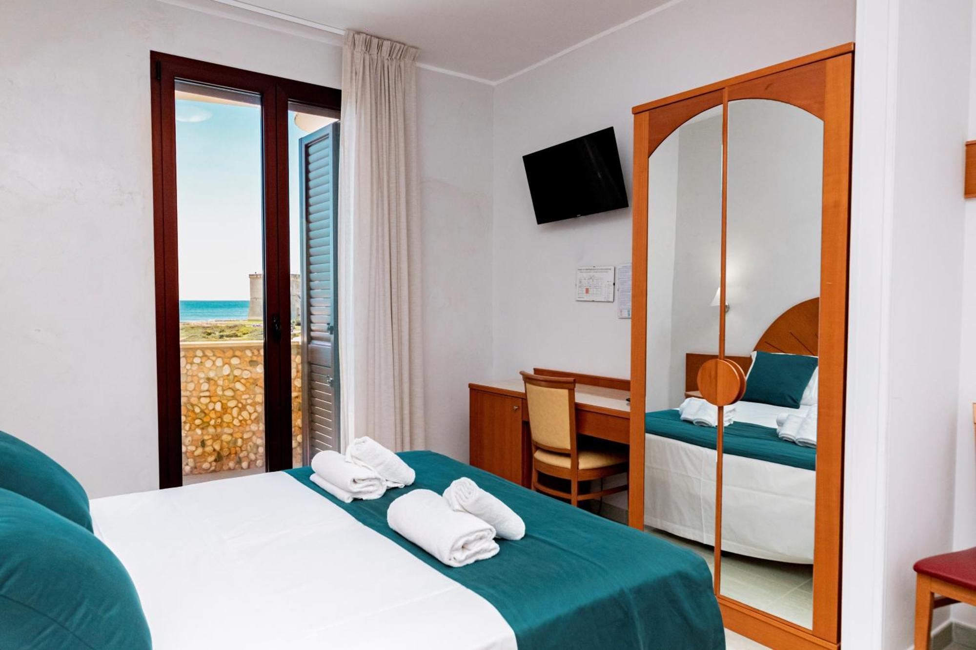 Hotel Alba Torre Lapillo Buitenkant foto