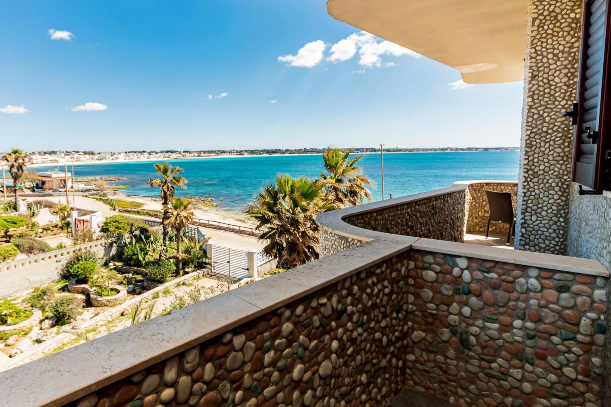 Hotel Alba Torre Lapillo Buitenkant foto
