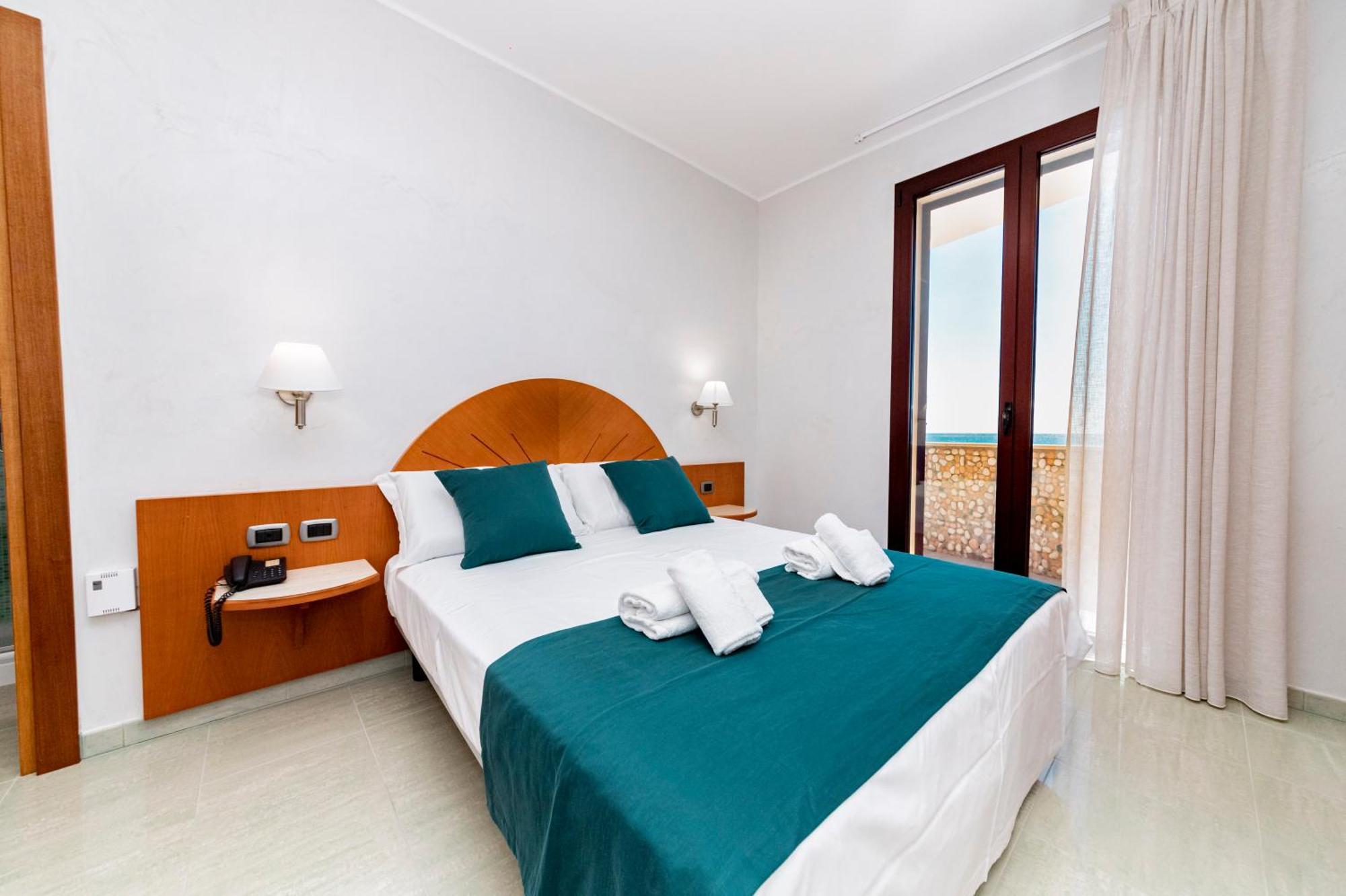 Hotel Alba Torre Lapillo Buitenkant foto