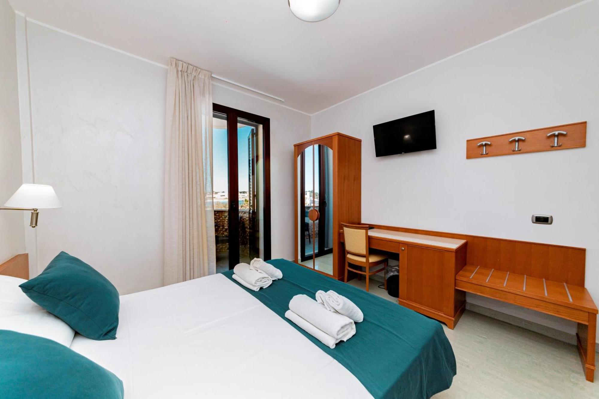 Hotel Alba Torre Lapillo Buitenkant foto